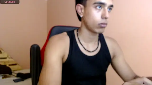 karlgiles  online show from February 16, 2025, 6:43 pm