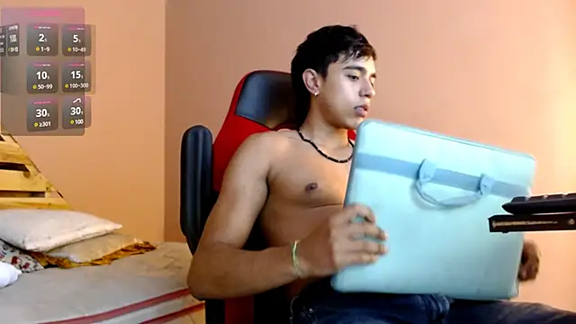 karlgiles  online show from March 14, 2025, 6:39 pm