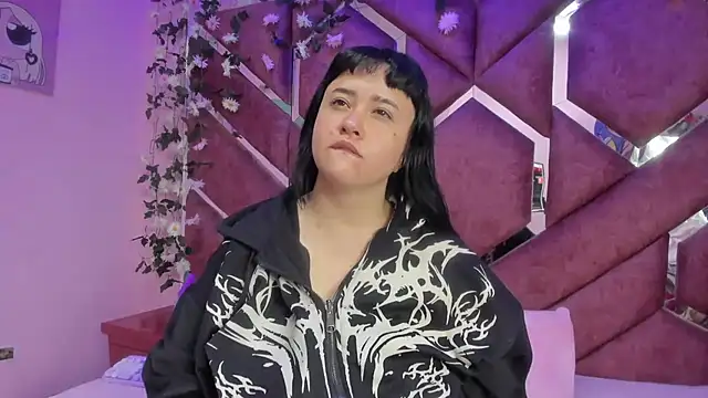 Snapshot of Victoria_Rossy chatting on February 2, 2026, 8:18 pm Victoria Rossy online show from February 2, 2026, 8:18 pm