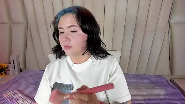 Victoria Rossy online show from June 20, 2026, 10:01 pm
