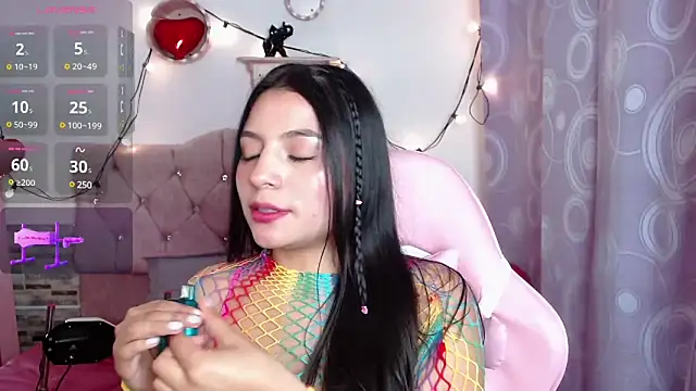 elizabethcooper online show from March 17, 2025, 11:21 pm