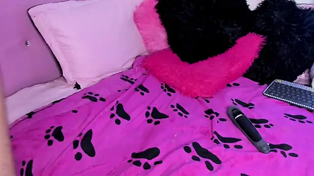 gabyye capprins online show from February 7, 2025, 10:30 pm