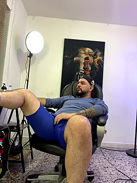 Snapshot of Ethan_Castellano chatting on October 25, 2025, 9:53 pm Ethan Castellano online show from October 25, 2025, 9:53 pm