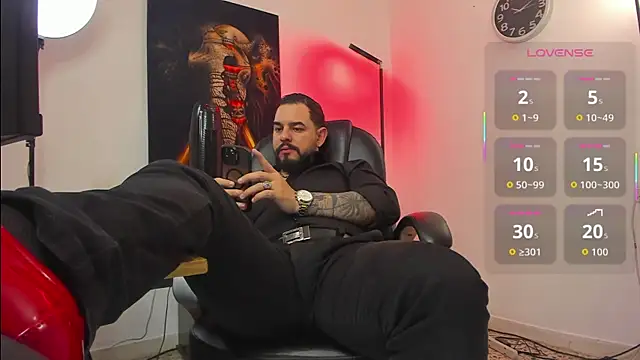 Snapshot of Ethan_Castellano chatting on November 11, 2025, 8:53 pm Ethan Castellano online show from November 11, 2025, 8:53 pm