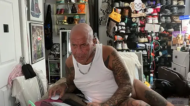 joeytatts66 online show from February 22, 2026, 2:56 am