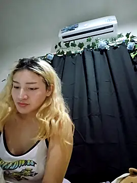 Snapshot of sadnessgyall chatting on March 20, 2025, 6:41 am sadnessgyall online show from March 20, 2025, 6:41 am