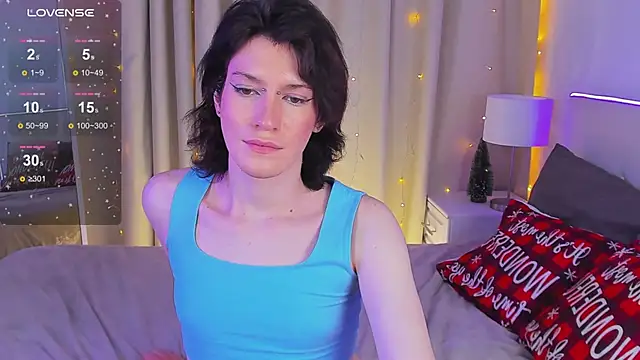 Snapshot of Kolette_Gray chatting on December 22, 2024, 6:48 pm Kolette Gray online show from December 22, 2024, 6:48 pm