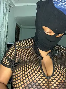 blackshortzbarbie online show from February 26, 2025, 8:44 pm