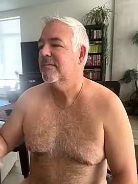 aarosteev2 online show from September 17, 2025, 2:08 pm