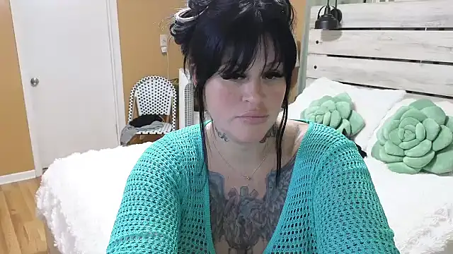 TexasTattooedHouseWife online show from May 22, 2026, 3:06 pm
