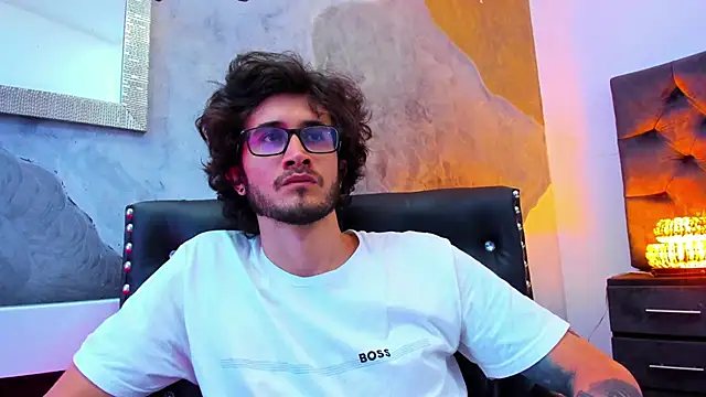 Loggan donnelly online show from December 22, 2024, 11:41 pm