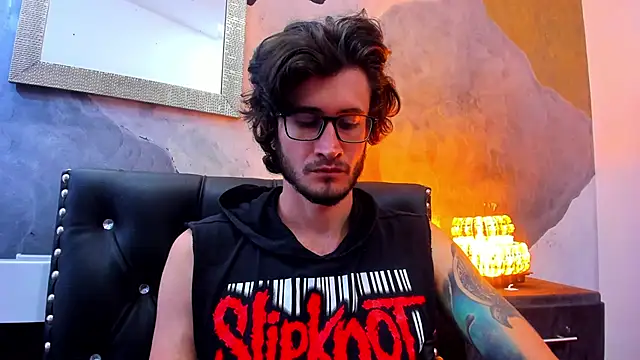 Loggan donnelly online show from December 30, 2024, 2:20 am