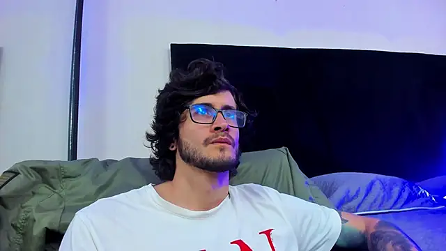 Loggan donnelly online show from January 9, 2025, 8:22 pm