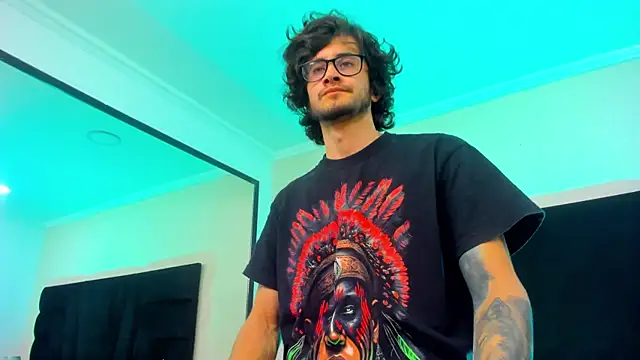 Loggan donnelly online show from February 2, 2025, 8:41 pm