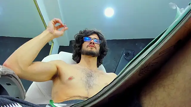 Loggan donnelly online show from March 20, 2025, 2:29 am