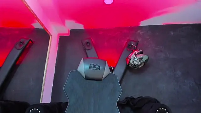 Loggan donnelly online show from September 14, 2025, 7:35 pm