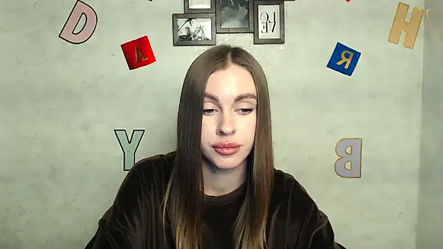 AlisaCatty  online show from February 14, 2025, 2:02 pm