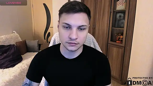 handsome guy01 online show from October 29, 2025, 8:05 am