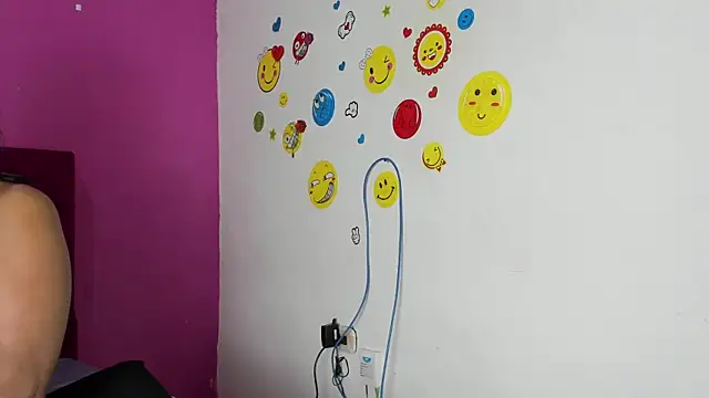 tiffany Bitch online show from February 3, 2025, 8:03 pm