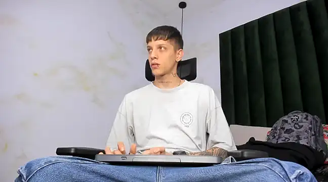 Adam hard  online show from February 26, 2025, 8:11 pm