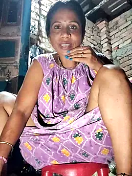 Hotty-dola online show from September 24, 2025, 5:38 pm