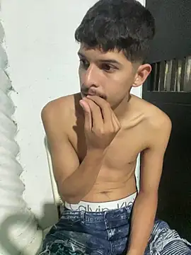 LiamGadiell online show from April 9, 2026, 2:33 am