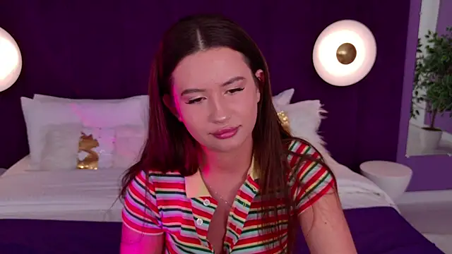 Snapshot of milaleoneli chatting on March 18, 2025, 3:42 pm milaleoneli online show from March 18, 2025, 3:42 pm