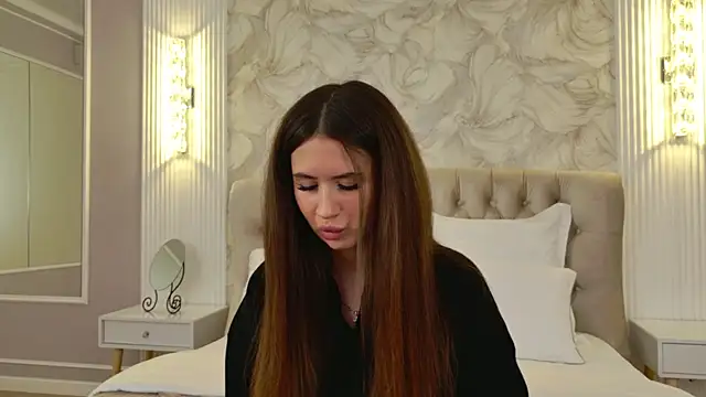 Snapshot of milaleoneli chatting on September 21, 2025, 3:02 pm milaleoneli online show from September 21, 2025, 3:02 pm