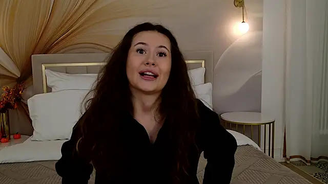 Snapshot of milaleoneli chatting on November 3, 2025, 3:02 pm milaleoneli online show from November 3, 2025, 3:02 pm