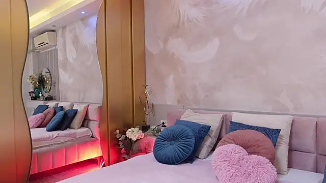 JullyBlair online show from October 25, 2025, 3:58 am