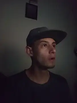 Snapshot of lospakhot chatting on April 14, 2026, 10:10 am lospakhot online show from April 14, 2026, 10:10 am