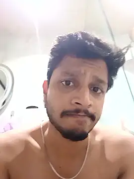 skinnyyyyyyyyy online show from May 25, 2026, 3:56 am