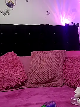 Snapshot of Hanna_Kinsley chatting on February 9, 2026, 12:47 am Hanna Kinsley online show from February 9, 2026, 12:47 am