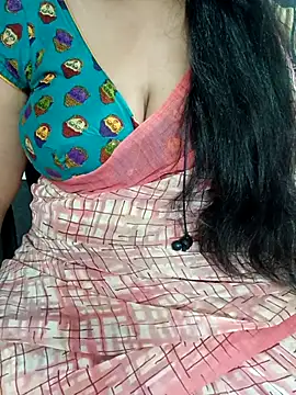 Snapshot of Yours_Radika chatting on March 19, 2025, 4:34 pm Yours Radika online show from March 19, 2025, 4:34 pm