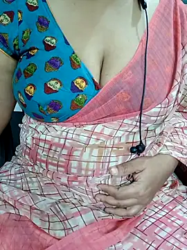 Snapshot of Yours_Radika chatting on March 22, 2025, 4:58 pm Yours Radika online show from March 22, 2025, 4:58 pm