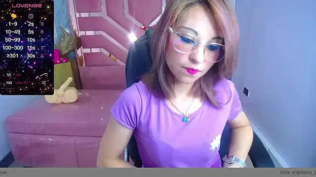 abril ch  online show from May 24, 2026, 12:43 pm