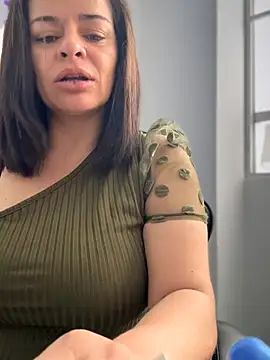 Snapshot of NATHALIA-28_ chatting on November 14, 2025, 12:04 pm NATHALIA-28 online show from November 14, 2025, 12:04 pm