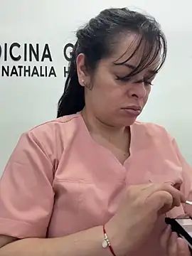 Snapshot of NATHALIA-28_ chatting on June 3, 2026, 6:24 pm NATHALIA-28 online show from June 3, 2026, 6:24 pm
