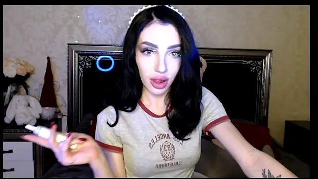 Snapshot of NancyLovee_ chatting on January 11, 2025, 6:54 pm NancyLovee online show from January 11, 2025, 6:54 pm