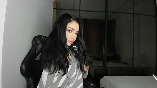 Snapshot of NancyLovee_ chatting on September 18, 2025, 10:28 am NancyLovee online show from September 18, 2025, 10:28 am