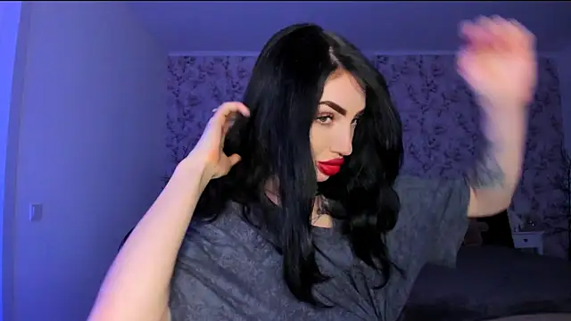NancyLovee  online show from June 4, 2026, 7:42 pm