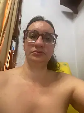 Snapshot of gloria7v05 chatting on October 29, 2025, 2:08 pm gloria7v05 online show from October 29, 2025, 2:08 pm