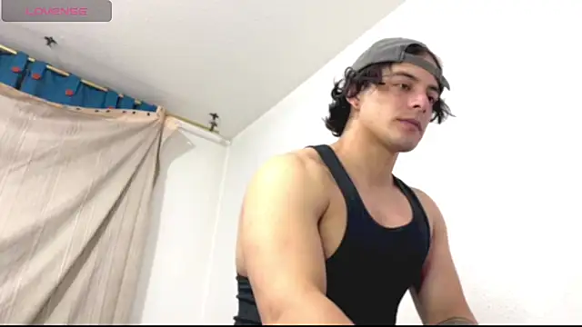 Snapshot of logan_x3 chatting on June 3, 2026, 3:53 am logan x3 online show from June 3, 2026, 3:53 am