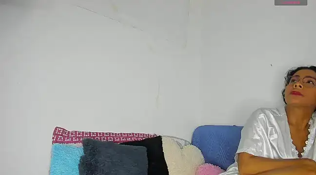 Snapshot of Nenita_Hot_ chatting on March 18, 2025, 10:58 pm Nenita Hot  online show from March 18, 2025, 10:58 pm