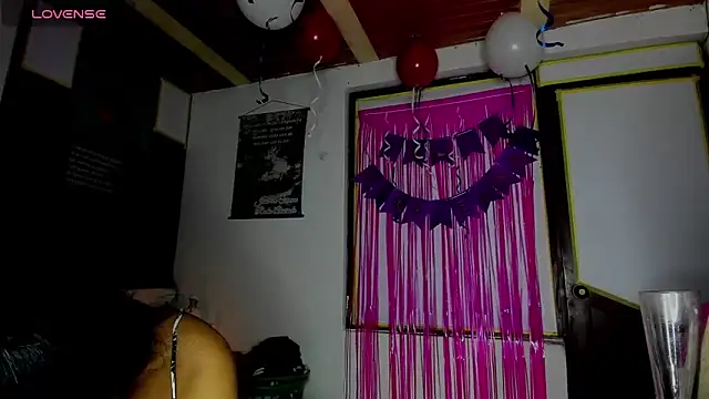 Snapshot of Nenita_Hot_ chatting on September 25, 2025, 3:54 am Nenita Hot  online show from September 25, 2025, 3:54 am