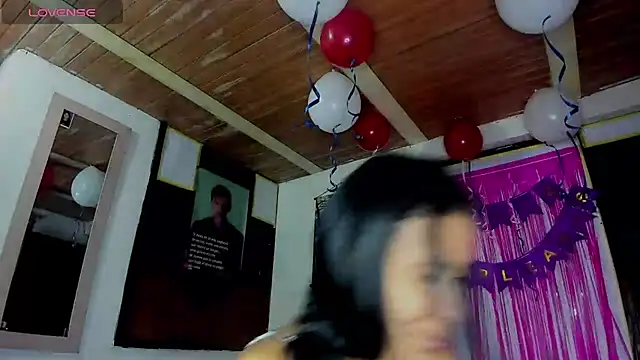 Snapshot of Nenita_Hot_ chatting on September 25, 2025, 8:23 pm Nenita Hot  online show from September 25, 2025, 8:23 pm