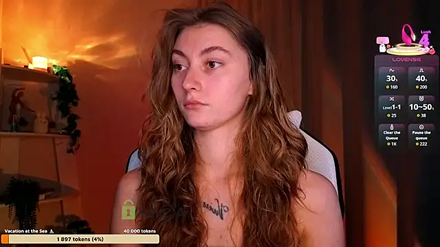 lady curls online show from April 18, 2026, 9:48 pm