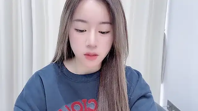 Snapshot of chloe-01 chatting on December 24, 2024, 4:22 am chloe-01 online show from December 24, 2024, 4:22 am