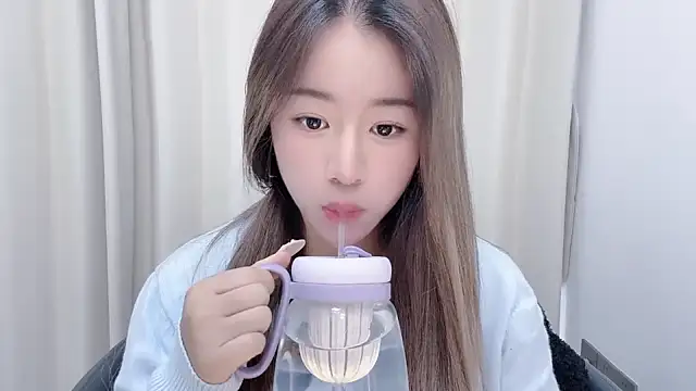 Snapshot of chloe-01 chatting on January 21, 2025, 4:32 am chloe-01 online show from January 21, 2025, 4:32 am