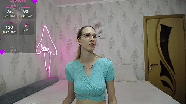 KlaryBrait online show from July 9, 2026, 12:20 pm
